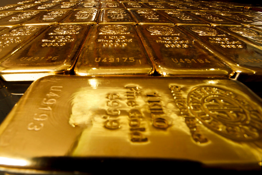 Gold-Breaks-Record-Highs-Silver-Pulls-Back-Before-Next-Leg-Higher-Analysts-Target-3-700-and-48 Metalstacks